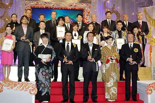 娱乐圈内人真实爆料,揭秘明星真实生活与幕后故事  第3张